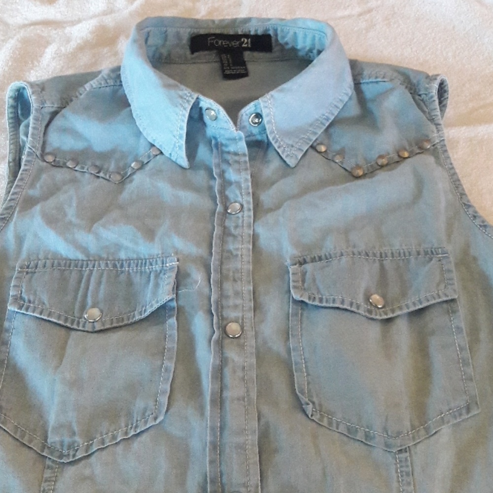 Blouse - Picture 2 of 3